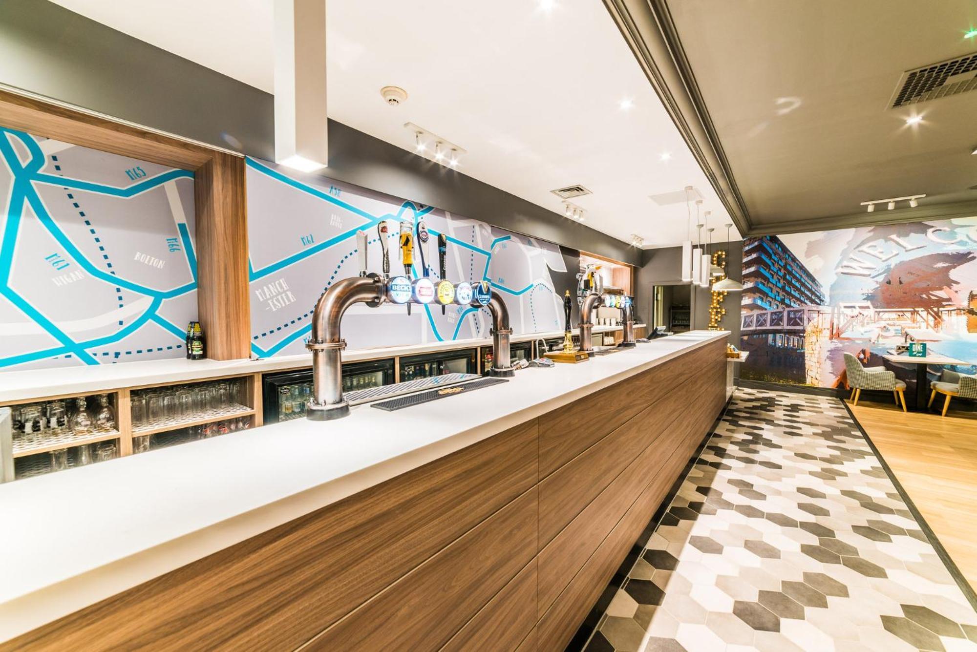 Holiday Inn Leeds Brighouse By Ihg Экстерьер фото