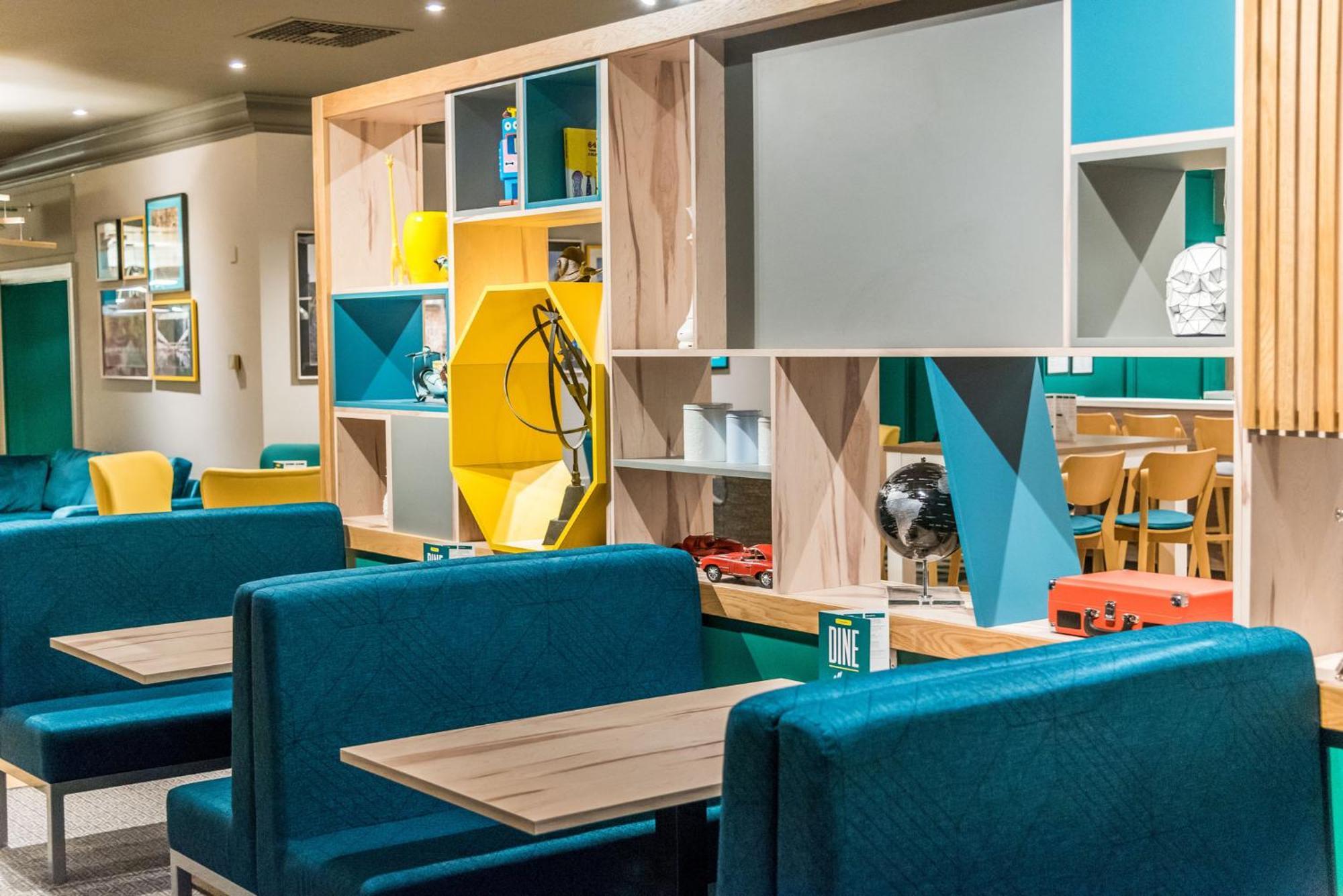 Holiday Inn Leeds Brighouse By Ihg Экстерьер фото