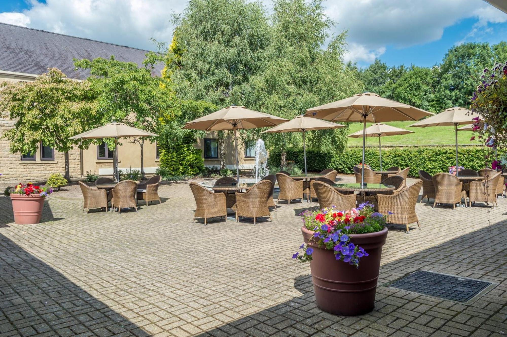 Holiday Inn Leeds Brighouse By Ihg Экстерьер фото