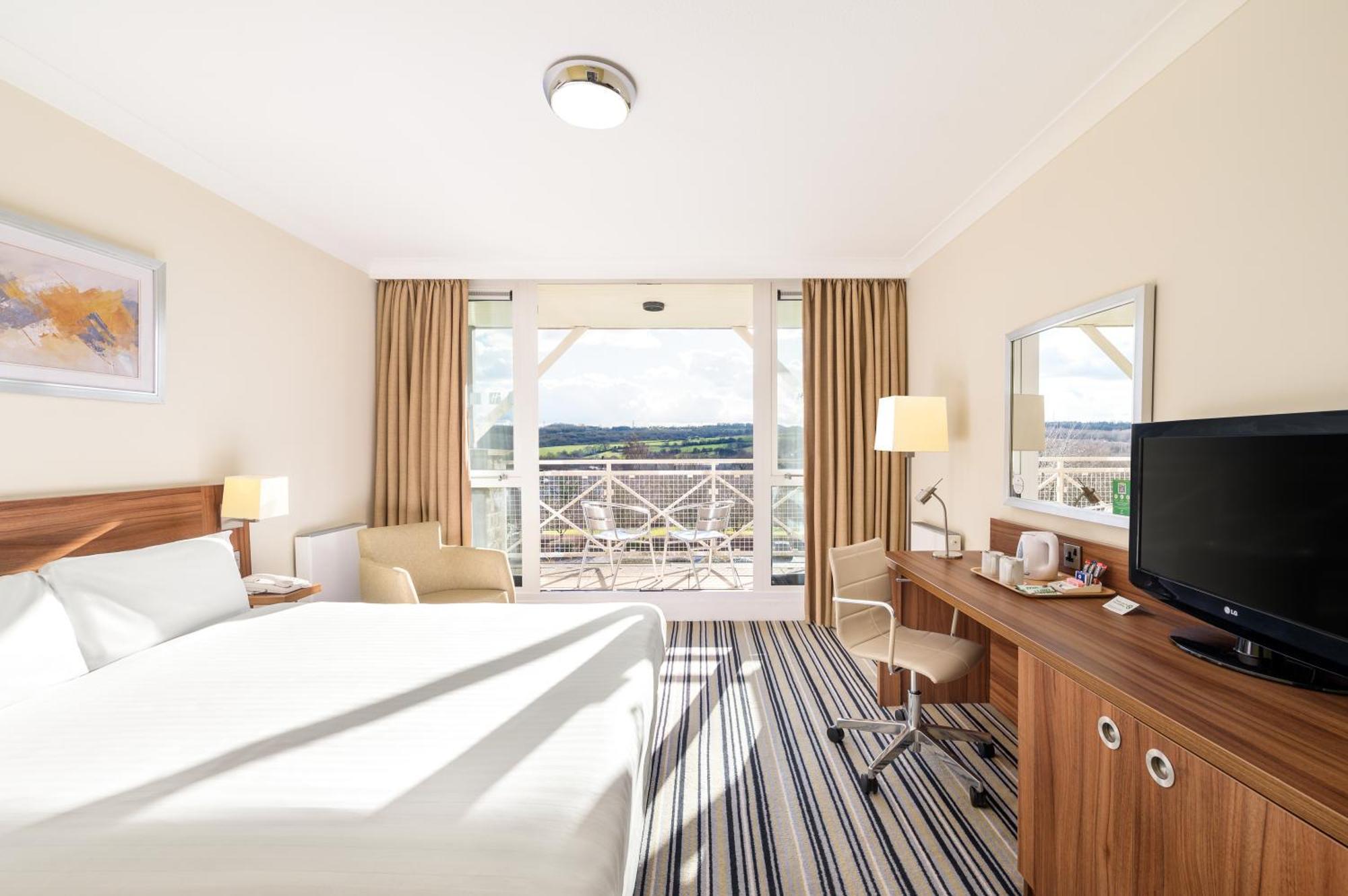 Holiday Inn Leeds Brighouse By Ihg Экстерьер фото
