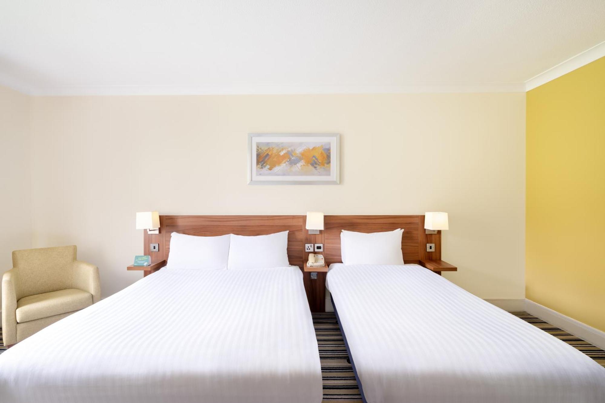 Holiday Inn Leeds Brighouse By Ihg Экстерьер фото