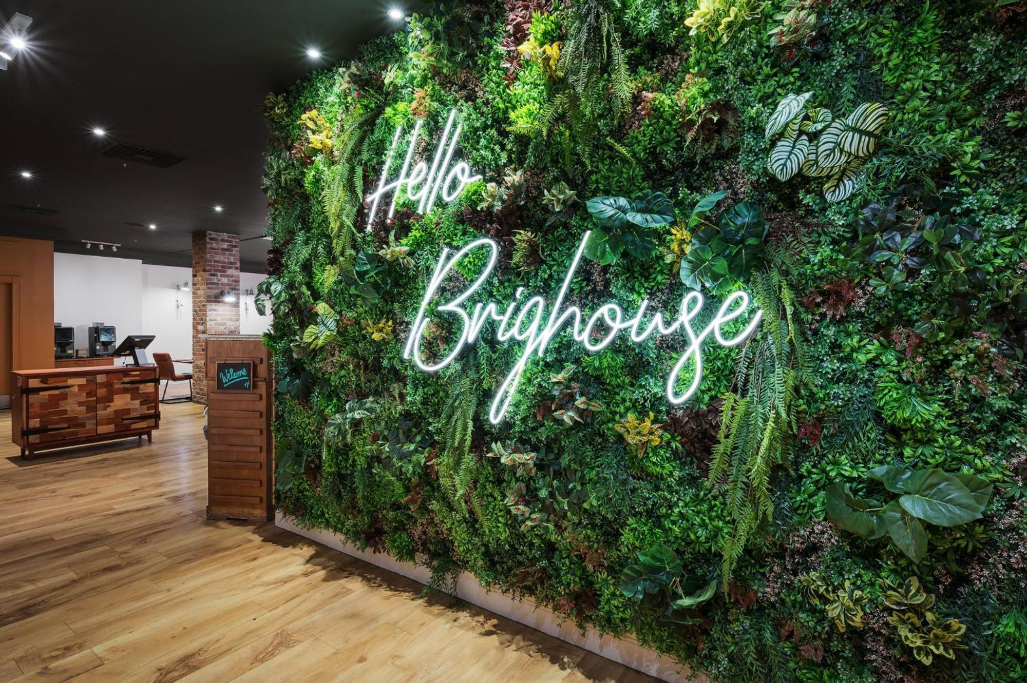 Holiday Inn Leeds Brighouse By Ihg Экстерьер фото